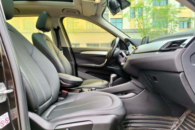 Used BMW X1 2016 sDrive18Li Fashion Model Interior 3