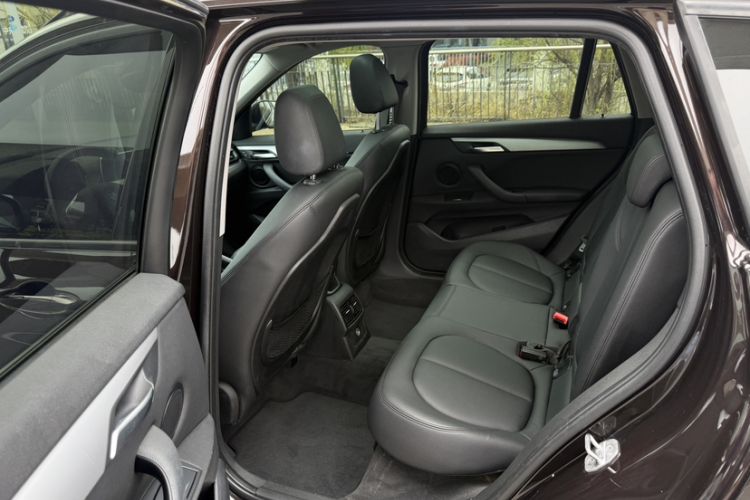 Used BMW X1 2016 sDrive18Li Fashion Model Interior 3