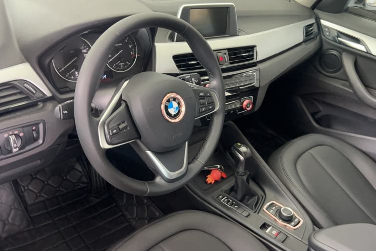 Used BMW X1 2016 sDrive18Li Premium Edition Interior 3