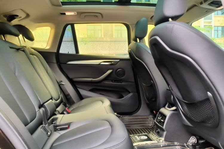 Used BMW X1 2016 sDrive18Li Fashion Model Interior 4