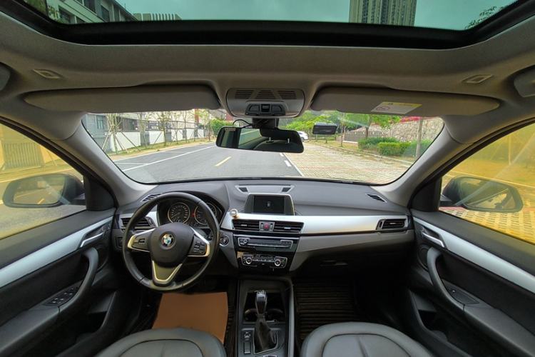 Used BMW X1 2016 sDrive18Li Fashion Model Interior 4