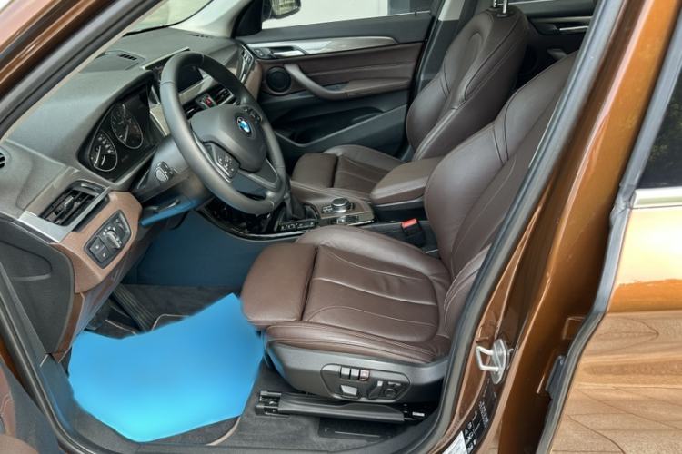 Used BMW X1 2016 xDrive20Li Luxury Model Interior 4