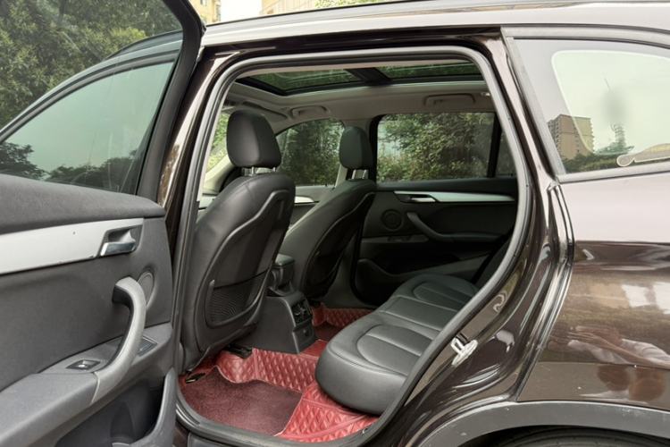 Used BMW X1 2016 sDrive18Li Fashion Model Interior 5