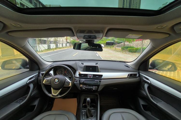 Used BMW X1 2016 sDrive18Li Fashion Model Interior 5