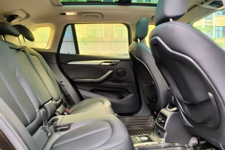 Used BMW X1 2016 sDrive18Li Fashion Model Interior 5