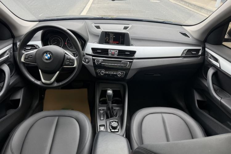 Used BMW X1 2016 sDrive18Li Fashion Model Interior 5