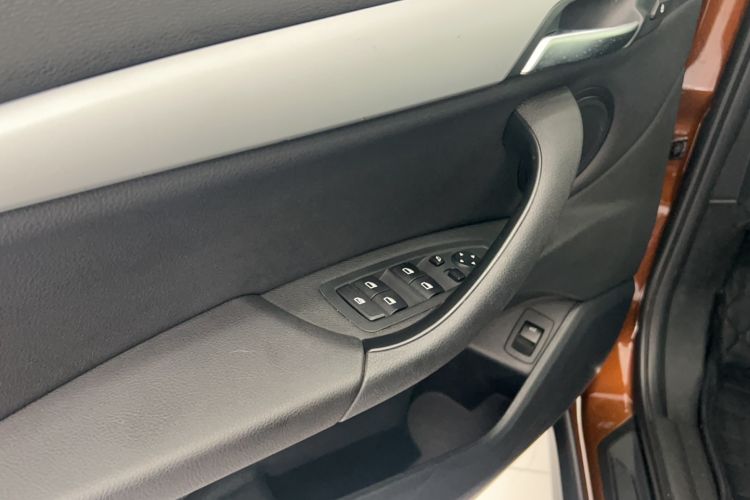 Used BMW X1 2016 sDrive18Li Premium Edition Interior 5