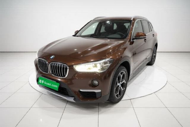 BMW X1 2016 sDrive18Li Luxury Model с пробегом