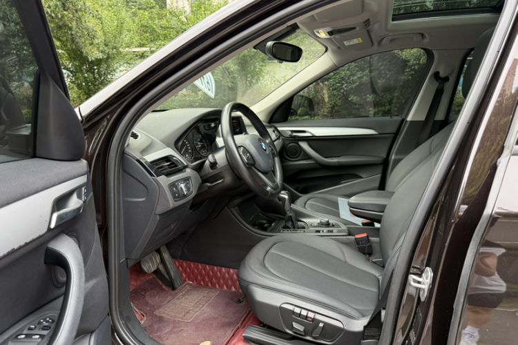Used BMW X1 2016 sDrive18Li Fashion Model Left Front Seat