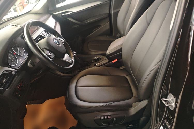 Used BMW X1 2016 sDrive18Li Fashion Model Left Front Seat