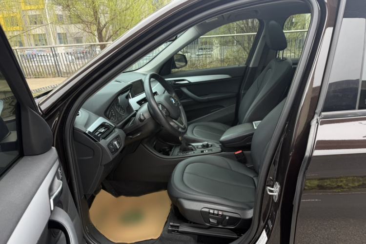 Used BMW X1 2016 sDrive18Li Fashion Model Left Front Seat