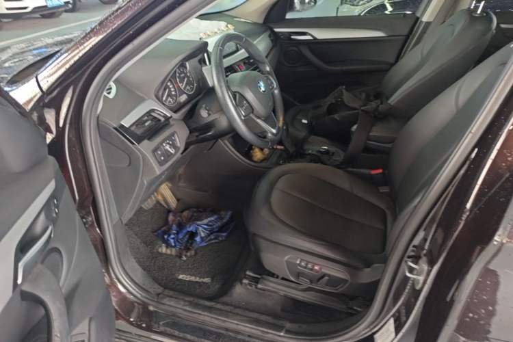 Used BMW X1 2016 sDrive18Li Premium Edition Left Front Seat