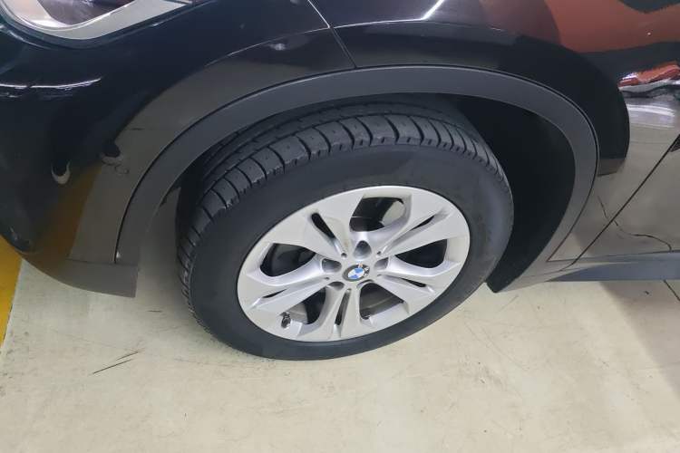 Used BMW X1 2016 sDrive18Li Premium Edition Left Front Wheel Hub