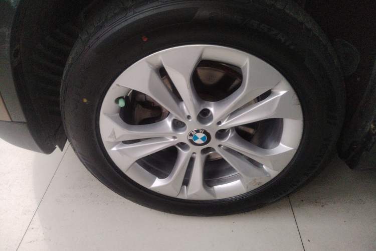 Used BMW X1 2016 sDrive18Li Premium Edition Left Front Wheel Hub