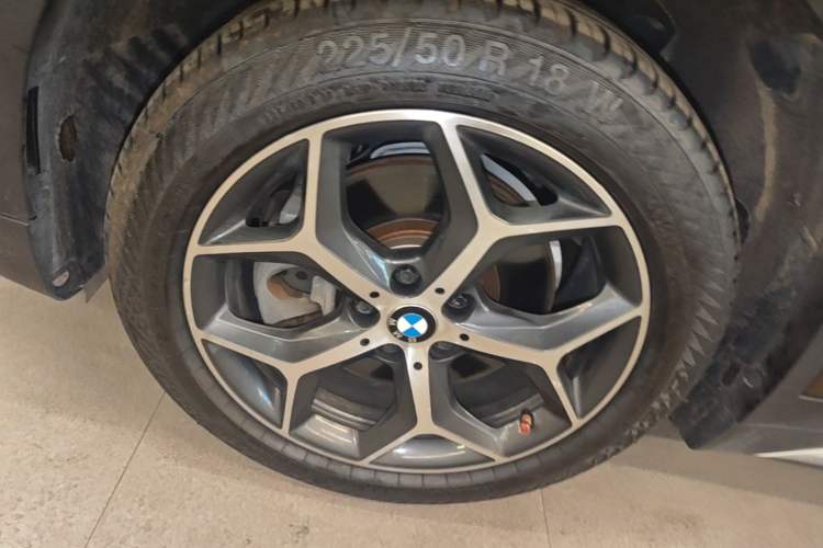 Used BMW X1 2016 xDrive20Li Luxury Model Left Front Wheel Hub