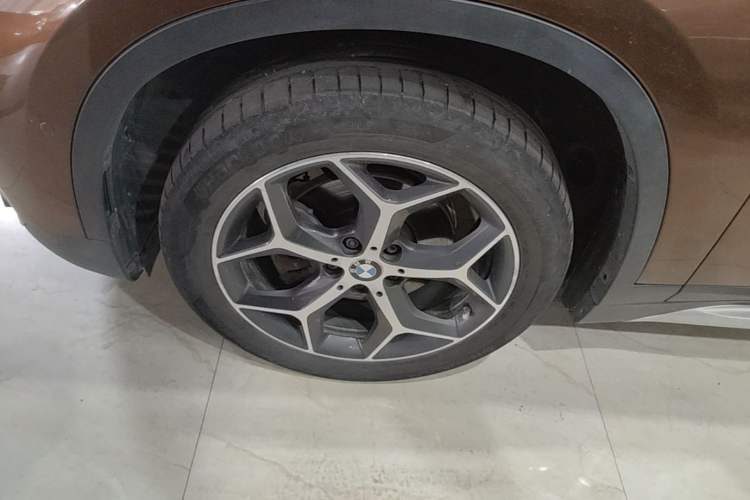 Used BMW X1 2016 sDrive18Li Luxury Model Left Front Wheel Hub