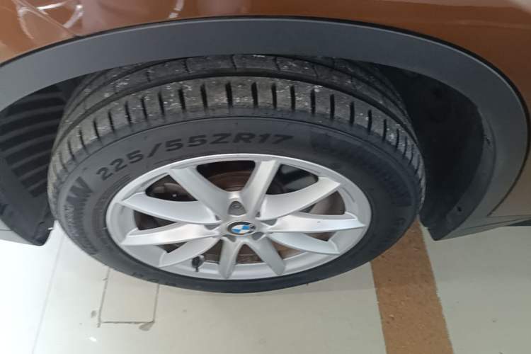 Used BMW X1 2016 sDrive18Li Fashion Model Left Front Wheel Hub