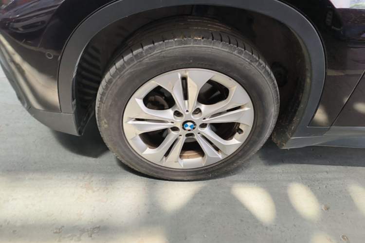Used BMW X1 2016 sDrive18Li Premium Edition Left Front Wheel Hub