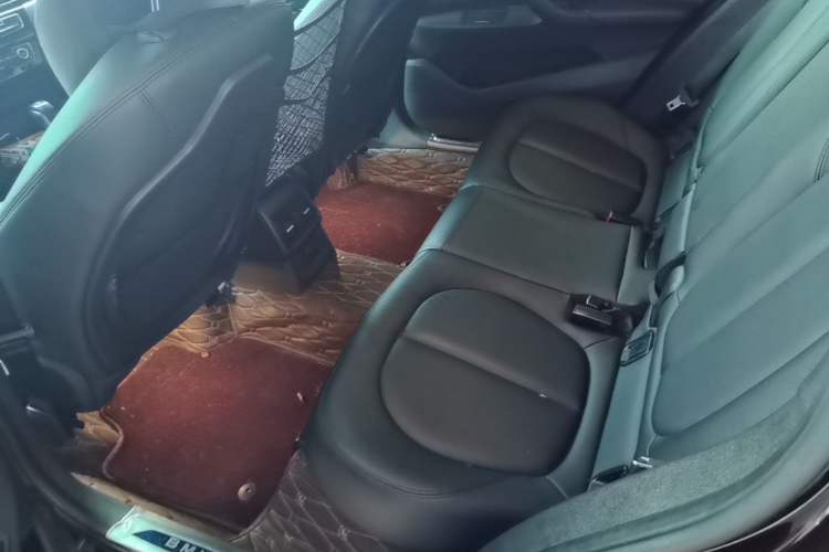 Used BMW X1 2016 sDrive18Li Fashion Model Left Rear Seat