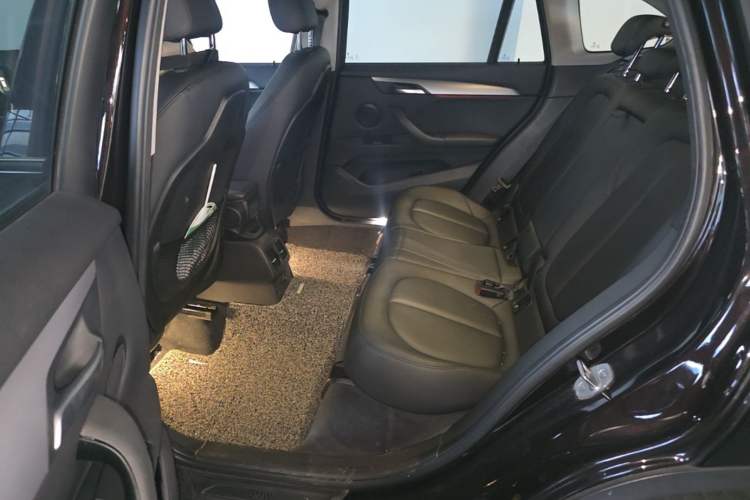 Used BMW X1 2016 sDrive18Li Fashion Model Left Rear Seat