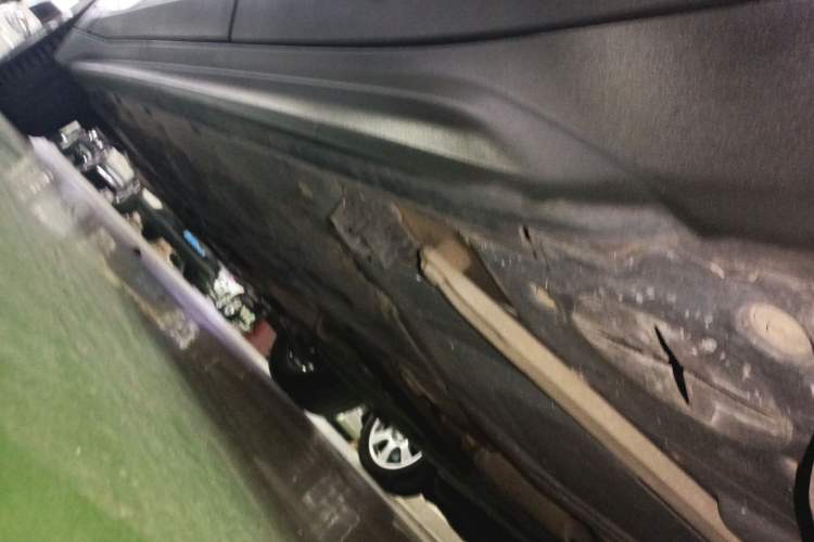 Used BMW X1 2016 sDrive18Li Fashion Model Left Side Sill