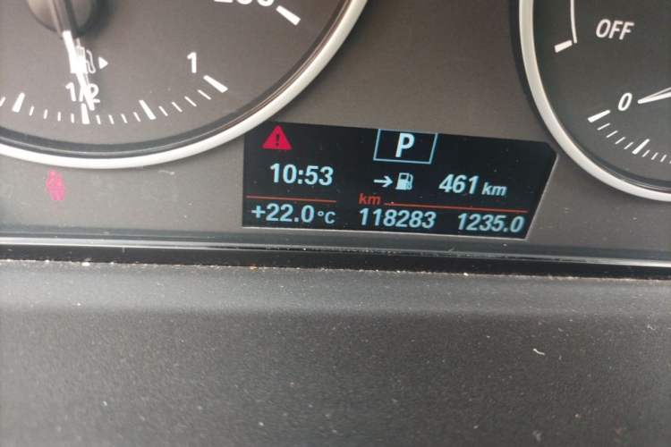 Used BMW X1 2016 sDrive18Li Luxury Model Odometer Close Up