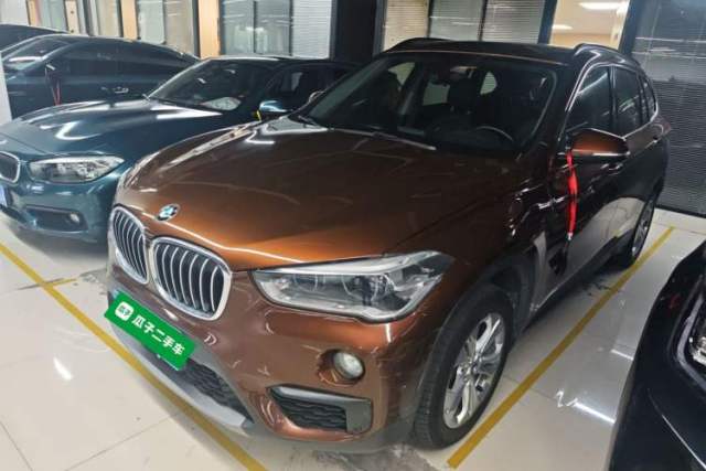 Ojetý BMW X1 2016 sDrive18Li Premium Edition