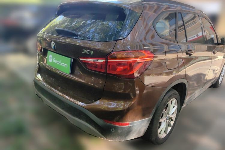 Used BMW X1 2016 sDrive18Li Fashion Model Rear Right 45 Deg