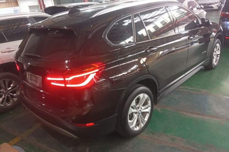 Used BMW X1 2016 sDrive18Li Premium Edition Rear Right 45 Deg