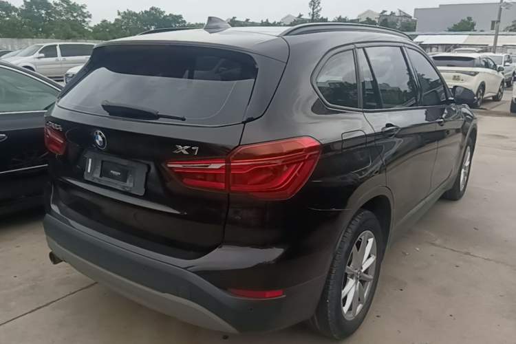 Used BMW X1 2016 sDrive18Li Fashion Model Rear Right 45 Deg