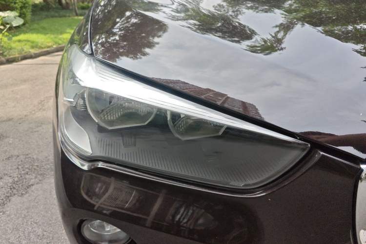 Used BMW X1 2016 sDrive18Li Fashion Model Right Front Headlight