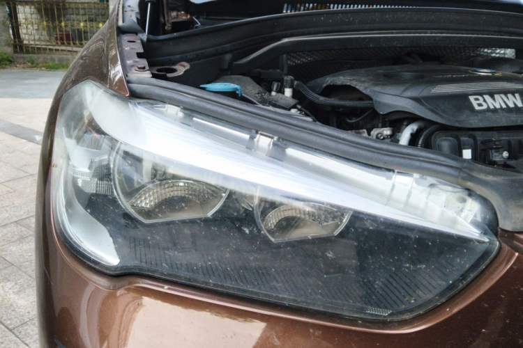 Used BMW X1 2016 sDrive18Li Fashion Model Right Front Headlight