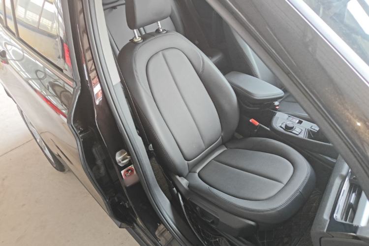 Used BMW X1 2016 sDrive18Li Premium Edition Right Front Seat