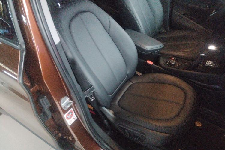 Used BMW X1 2016 sDrive18Li Premium Edition Right Front Seat