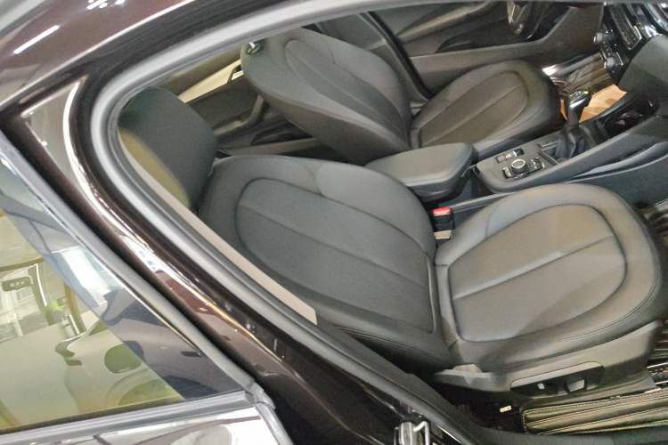 Used BMW X1 2016 sDrive18Li Fashion Model Right Front Seat