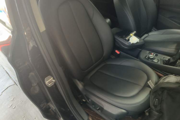 Used BMW X1 2016 sDrive18Li Premium Edition Right Front Seat