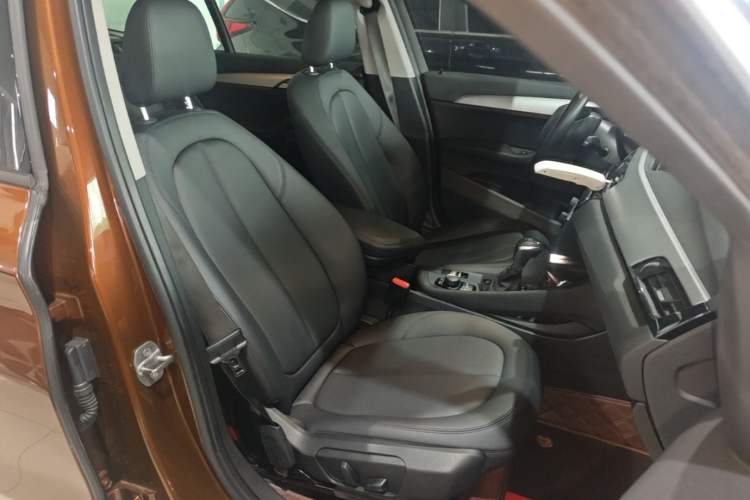 Used BMW X1 2016 sDrive18Li Premium Edition Right Front Seat
