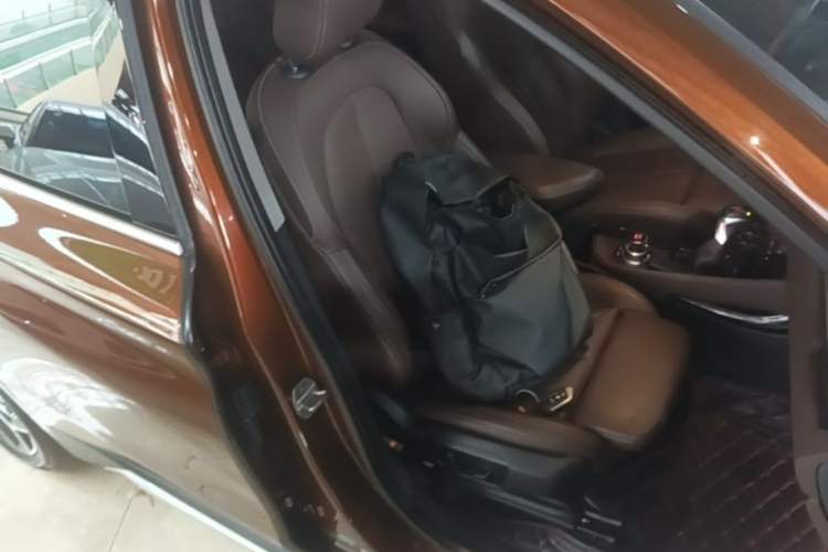 Used BMW X1 2016 sDrive20Li Luxury Model Right Front Seat