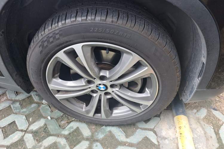 Used BMW X1 2016 sDrive20Li Luxury Model Right Front Wheel Hub