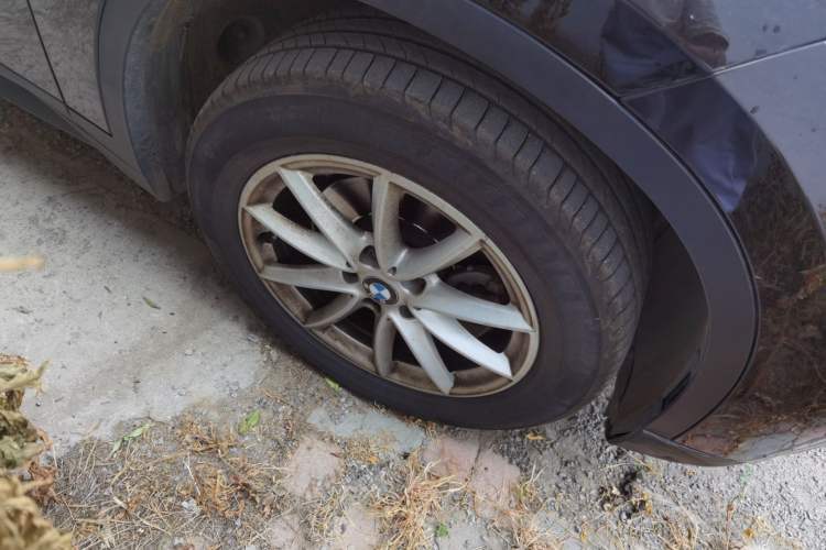 Used BMW X1 2016 sDrive18Li Fashion Model Right Front Wheel Hub