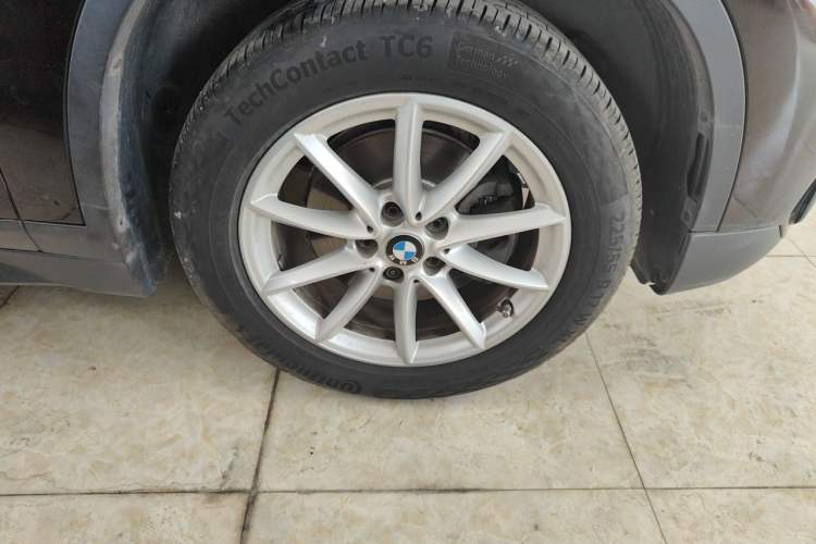 Used BMW X1 2016 sDrive18Li Fashion Model Right Front Wheel Hub