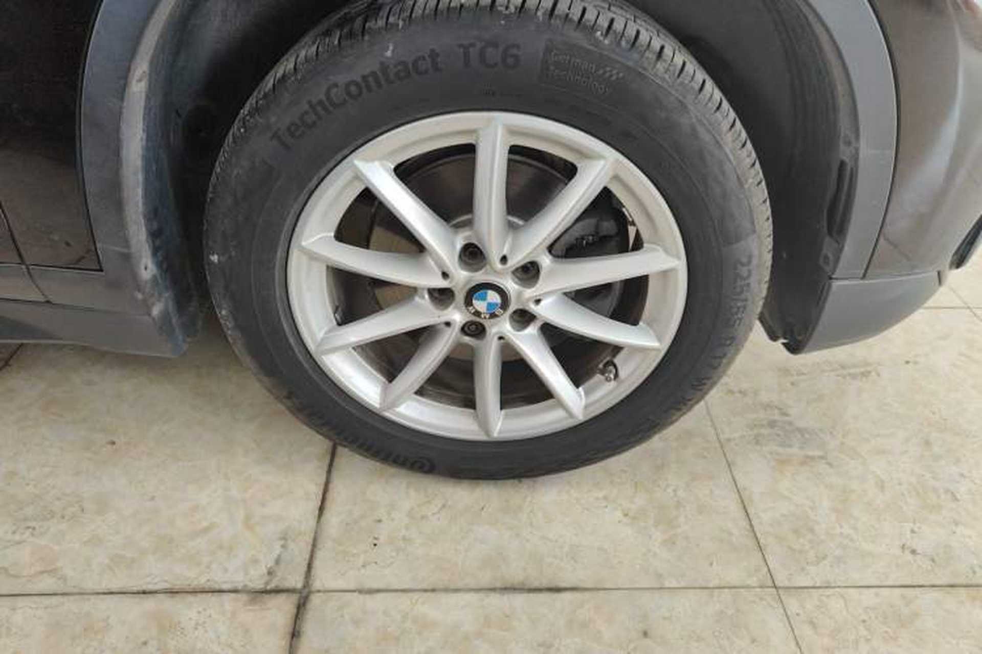Used BMW X1 2016 sDrive18Li Fashion Model Right Front Wheel Hub