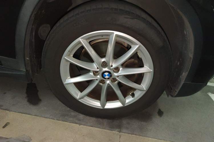 Used BMW X1 2016 sDrive18Li Fashion Model Right Front Wheel Hub