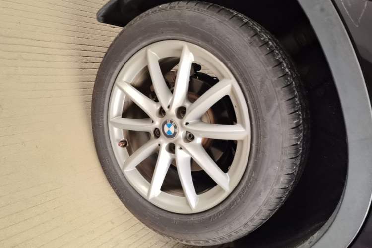 Used BMW X1 2016 sDrive18Li Fashion Model Right Rear Wheel Hub