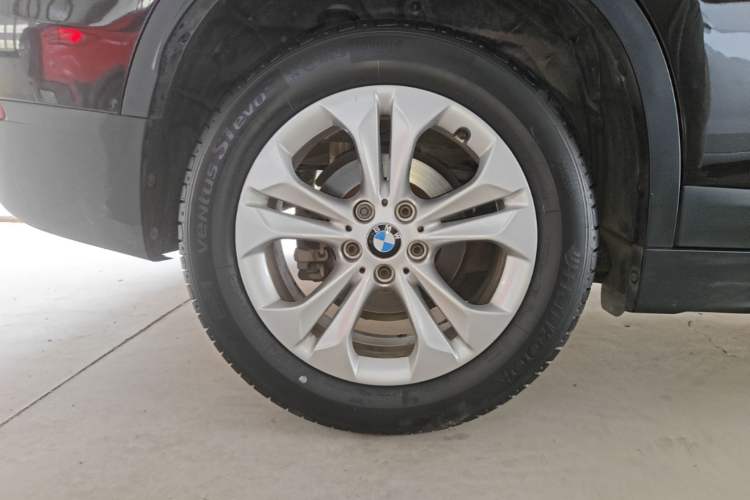 Used BMW X1 2016 sDrive18Li Premium Edition Right Rear Wheel Hub