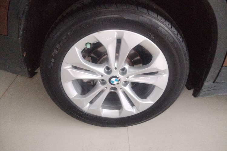 Used BMW X1 2016 sDrive18Li Premium Edition Right Rear Wheel Hub