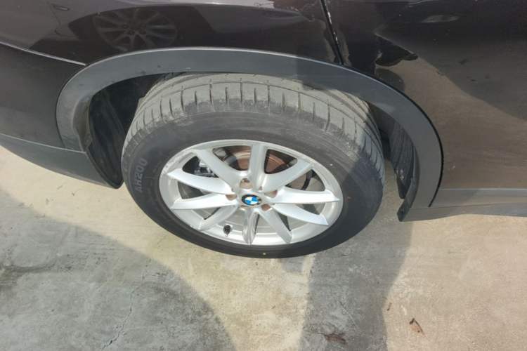 Used BMW X1 2016 sDrive18Li Fashion Model Right Rear Wheel Hub