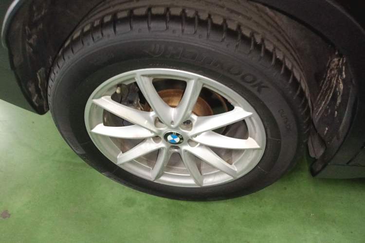 Used BMW X1 2016 sDrive18Li Fashion Model Right Rear Wheel Hub
