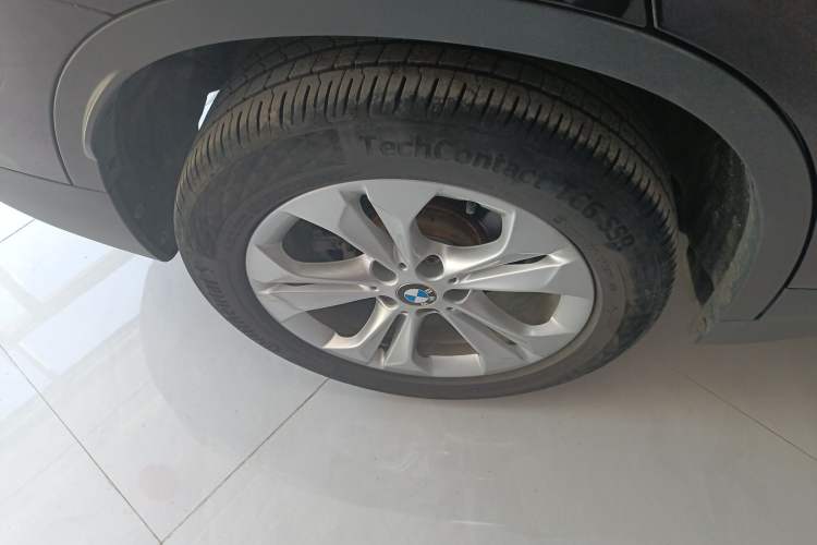 Used BMW X1 2016 sDrive18Li Premium Edition Right Rear Wheel Hub