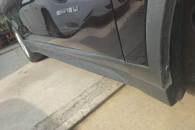 Used BMW X1 2016 sDrive18Li Fashion Model Right Side Sill